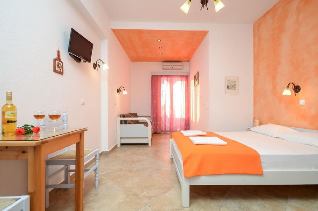 Sofia Studios Agia Anna  Pokoj fotografie